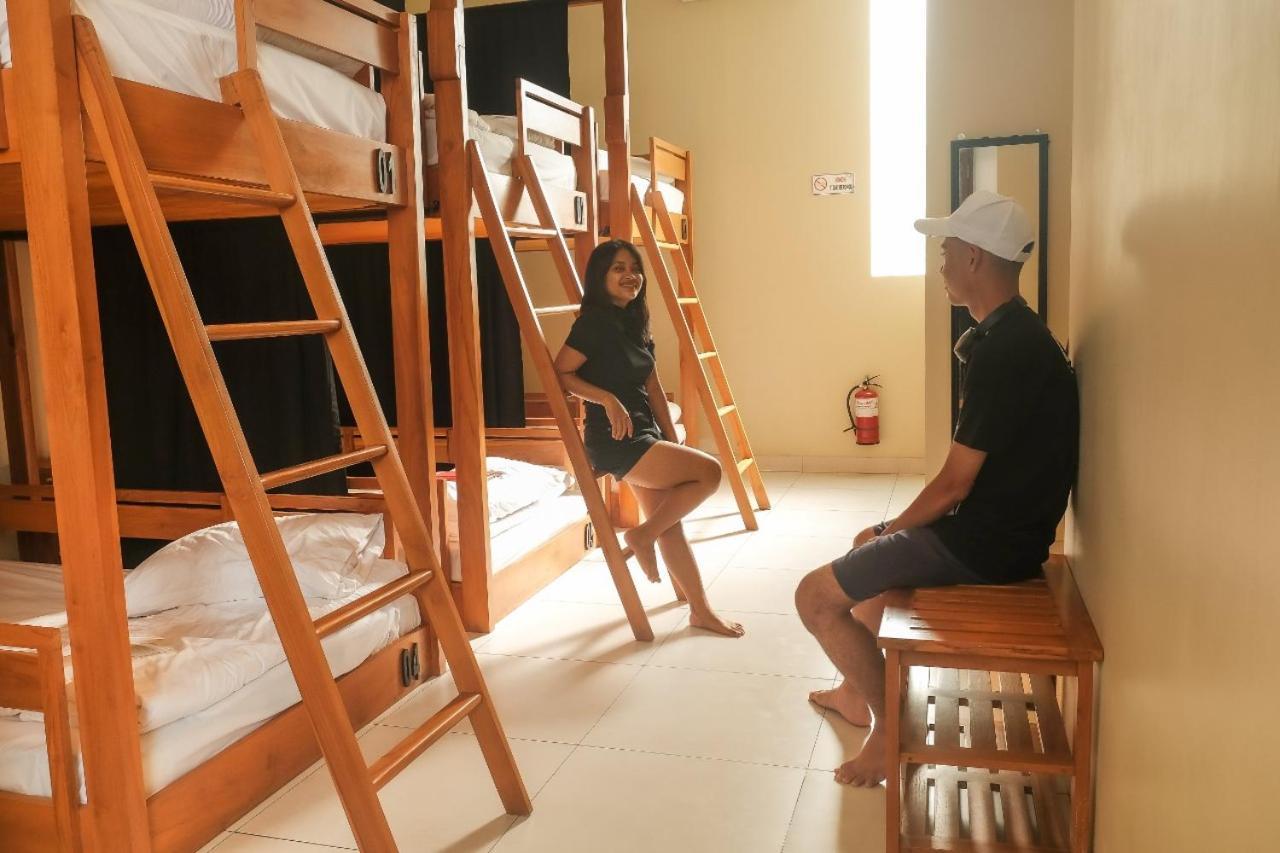 Escape Bajo Hotel Labuan Bajo Buitenkant foto