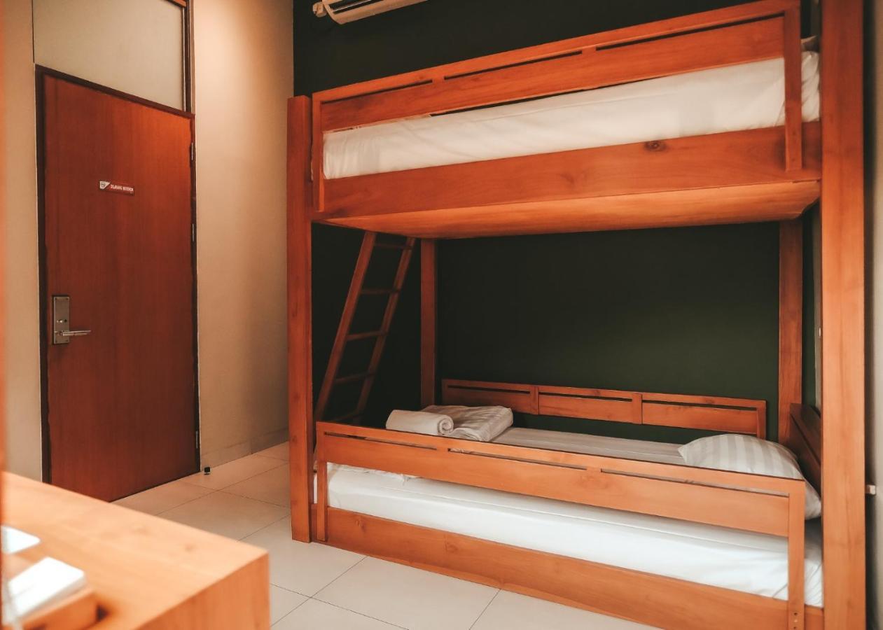 Escape Bajo Hotel Labuan Bajo Buitenkant foto