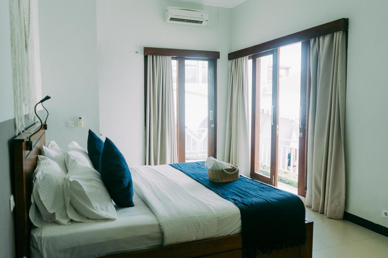 Escape Bajo Hotel Labuan Bajo Buitenkant foto