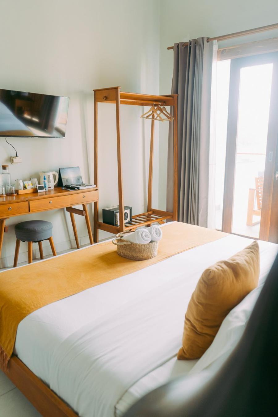 Escape Bajo Hotel Labuan Bajo Buitenkant foto
